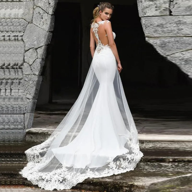 Robe mariée sirène longue traîne à dentelle